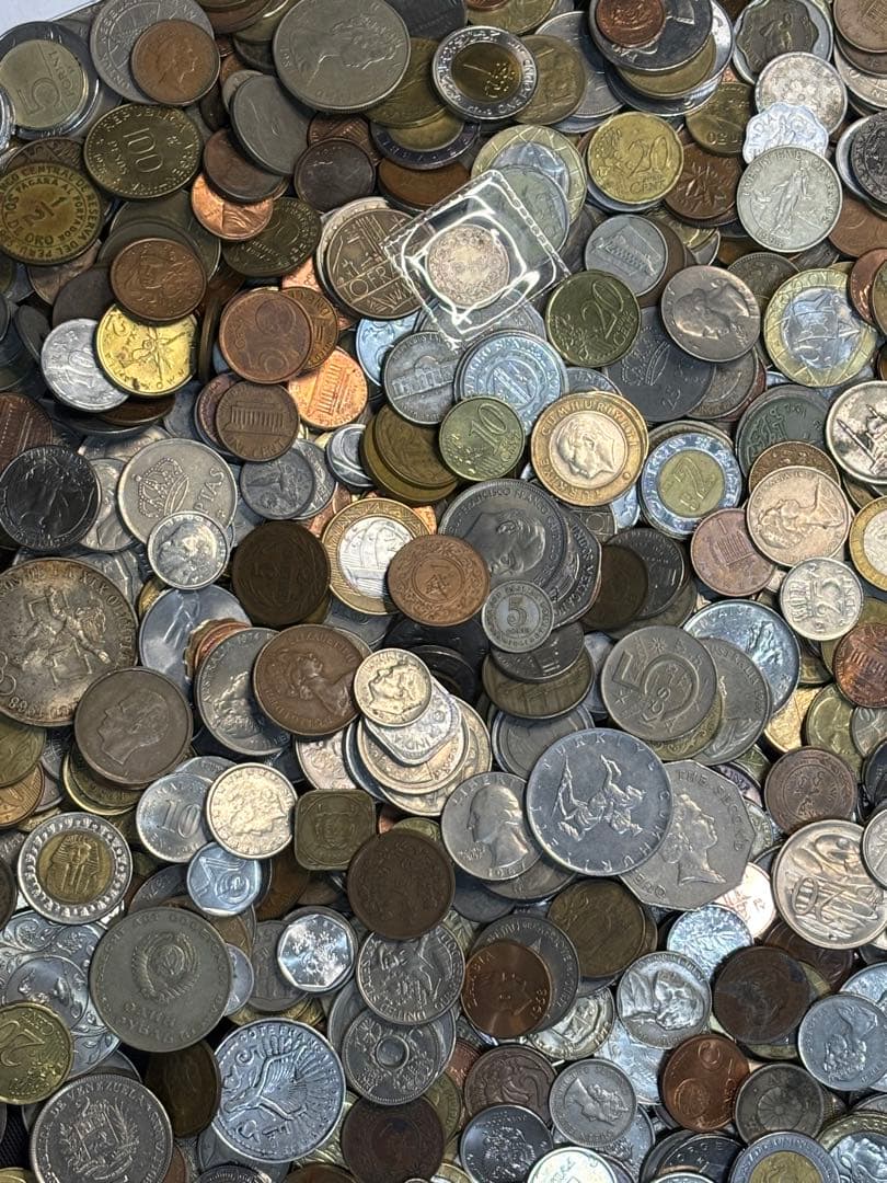 ワ*～様 古銭　外国　メダルなどまとめて10キロ