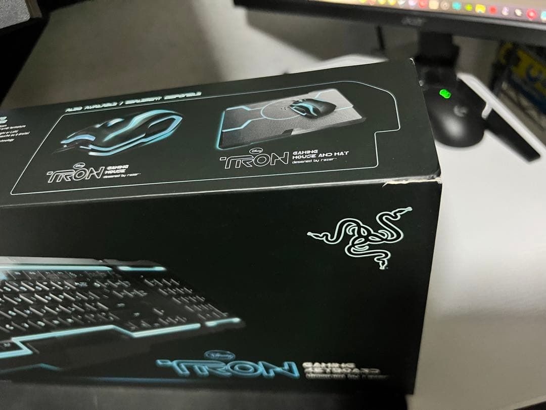 Razer TRON キーボード＆マウスマウスパッド