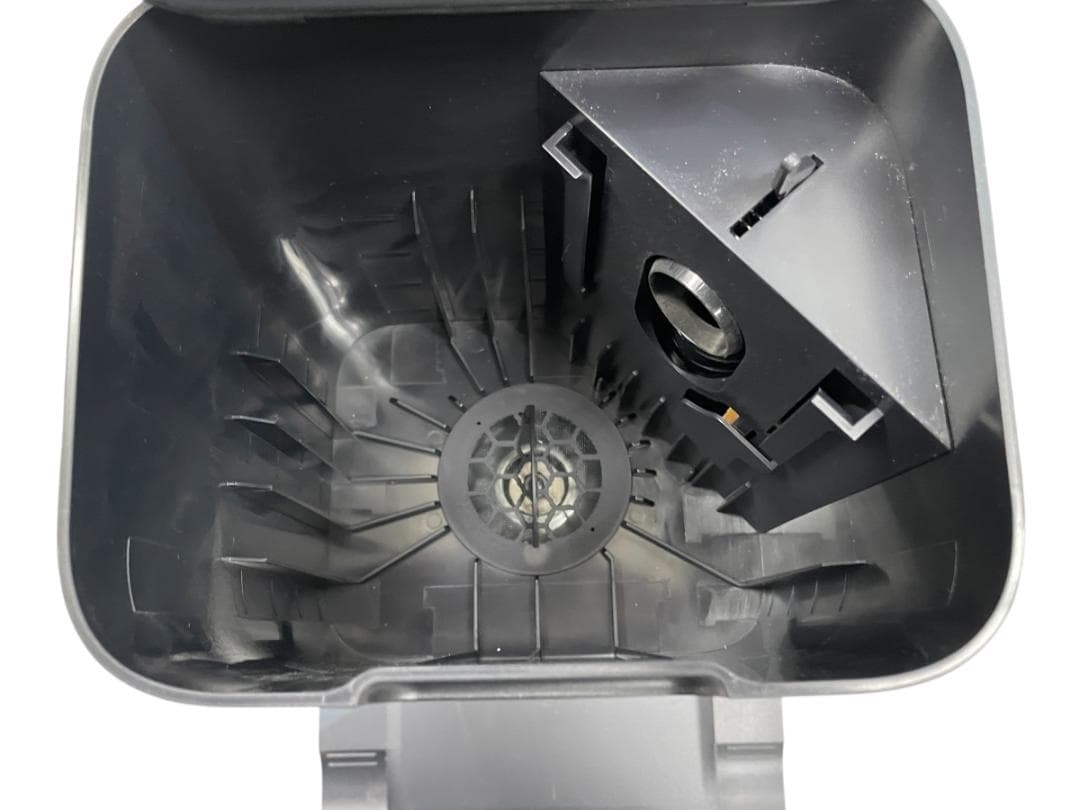 iRobot Roomba ルンバ i7 ロボット掃除機　ゴミステーション付き