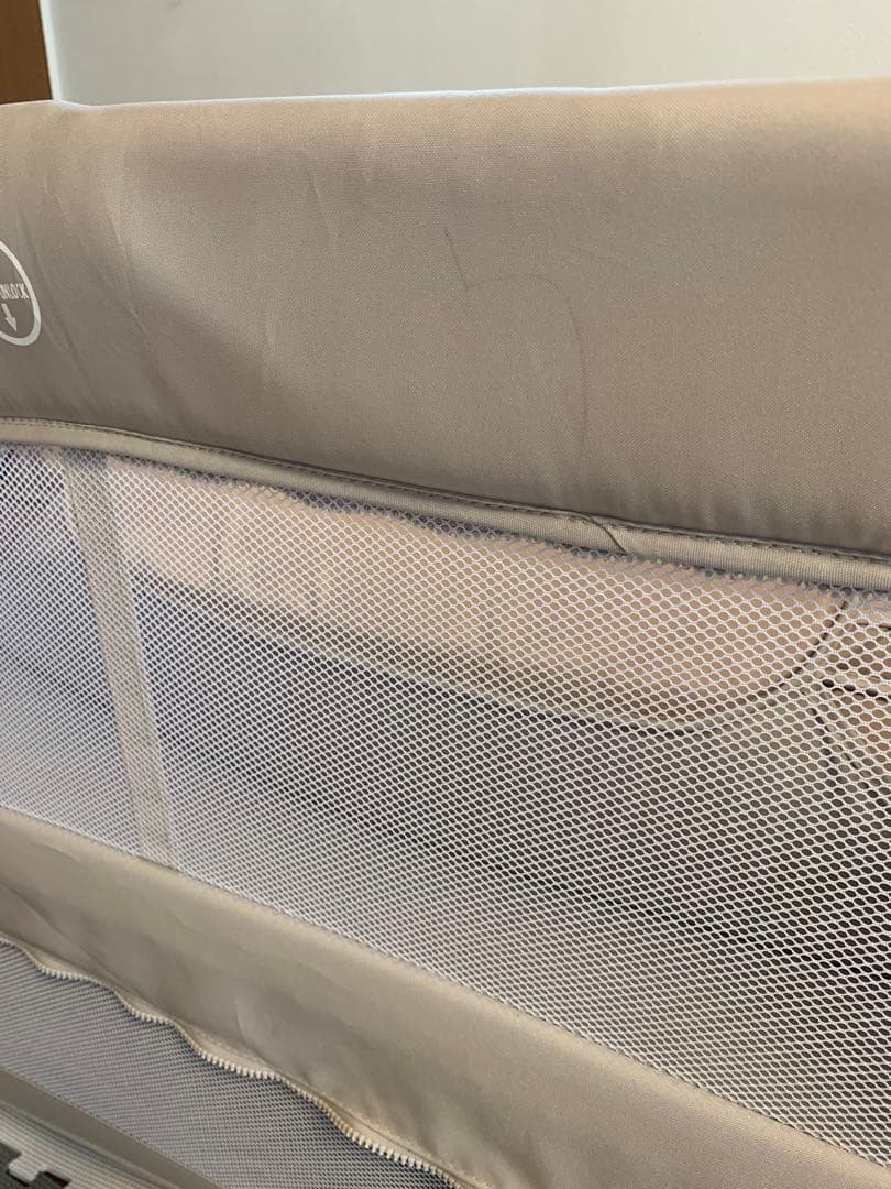 多機能ベビーベッド　折り畳み式