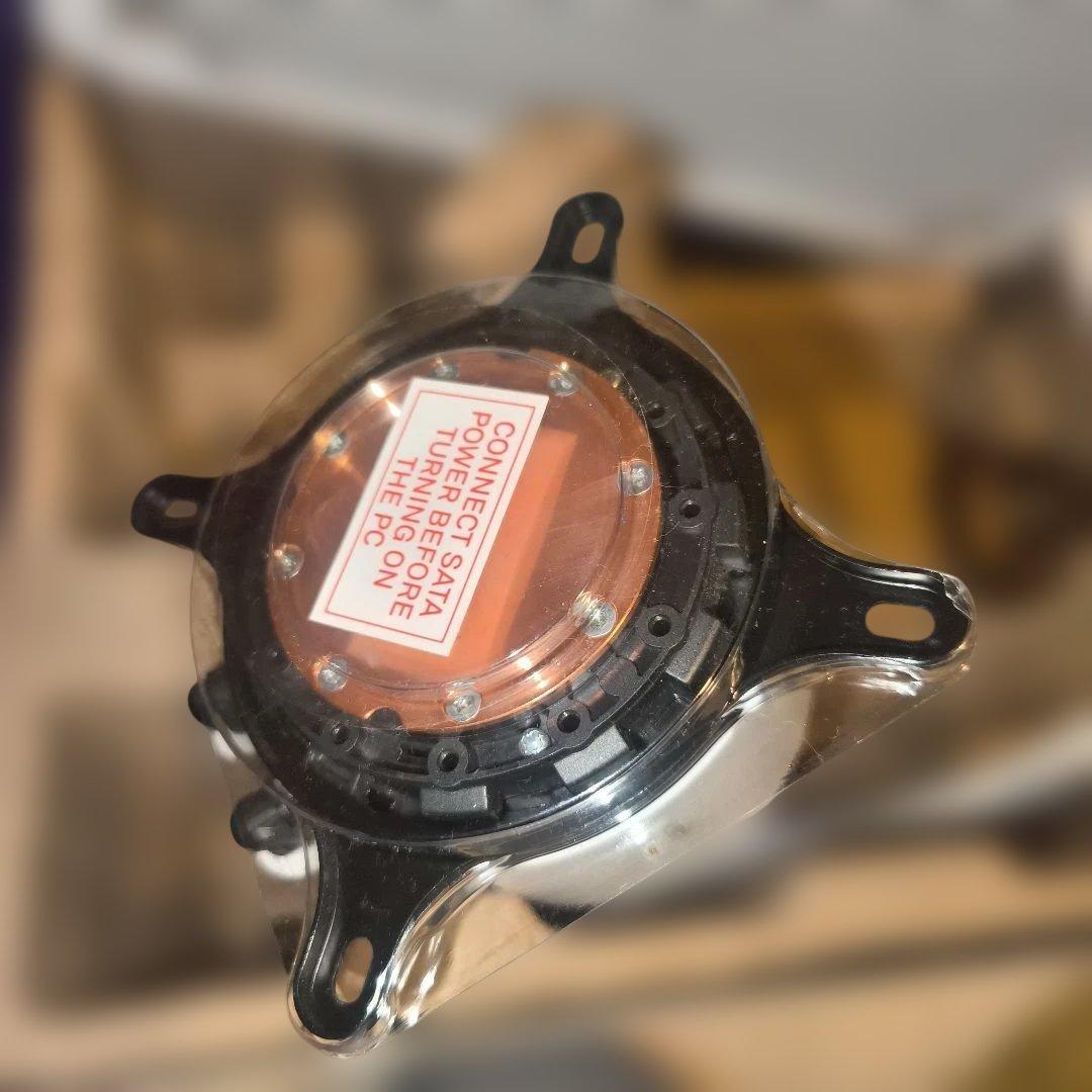 NZXT KRAKEN Elite 240 RGB LCD付き水冷クーラ 箱有り