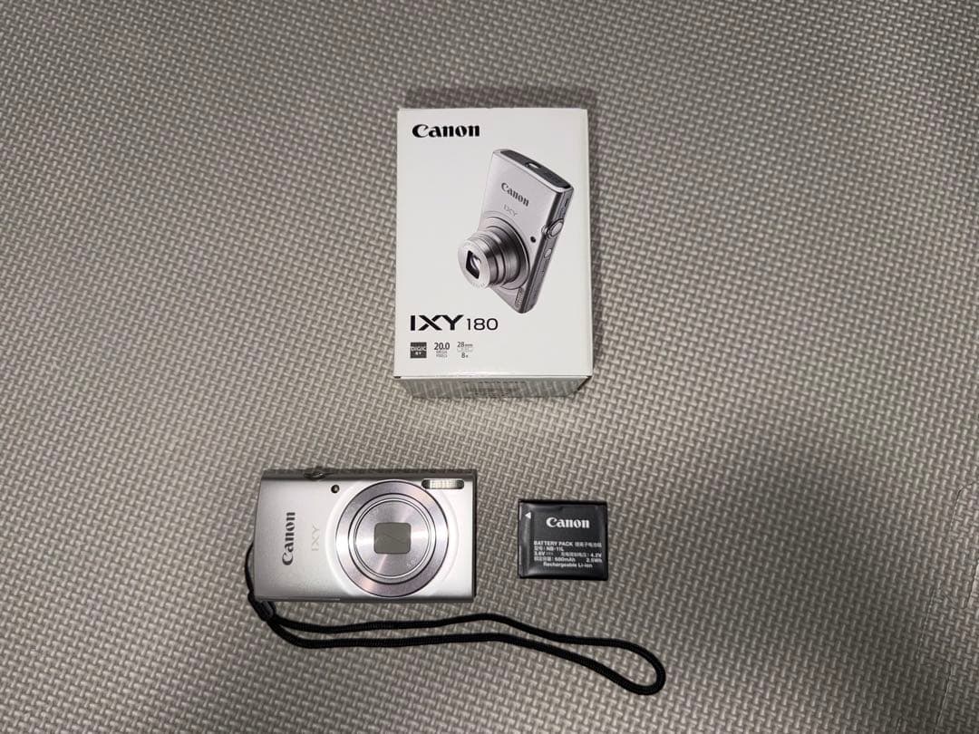 Canon IXY 180 コンパクトデジタルカメラ 本体とバッテリー