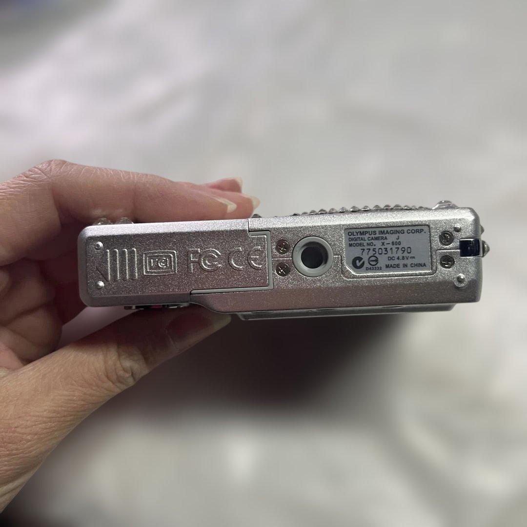 オリンパス　本物スワロフスキー　OLYMPUS CAMEDIA X-600 綺麗