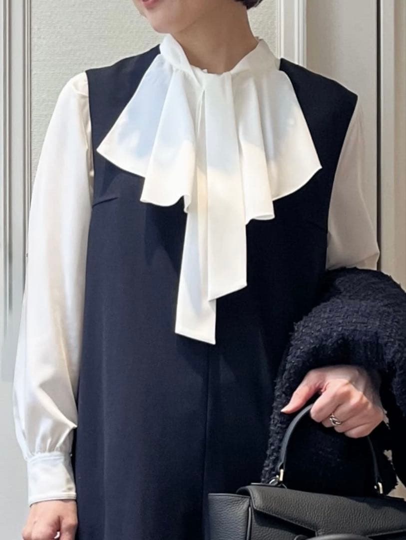 トゥモローランド ボールジィ クリアデシン フリルボウタイブラウス ホワイト