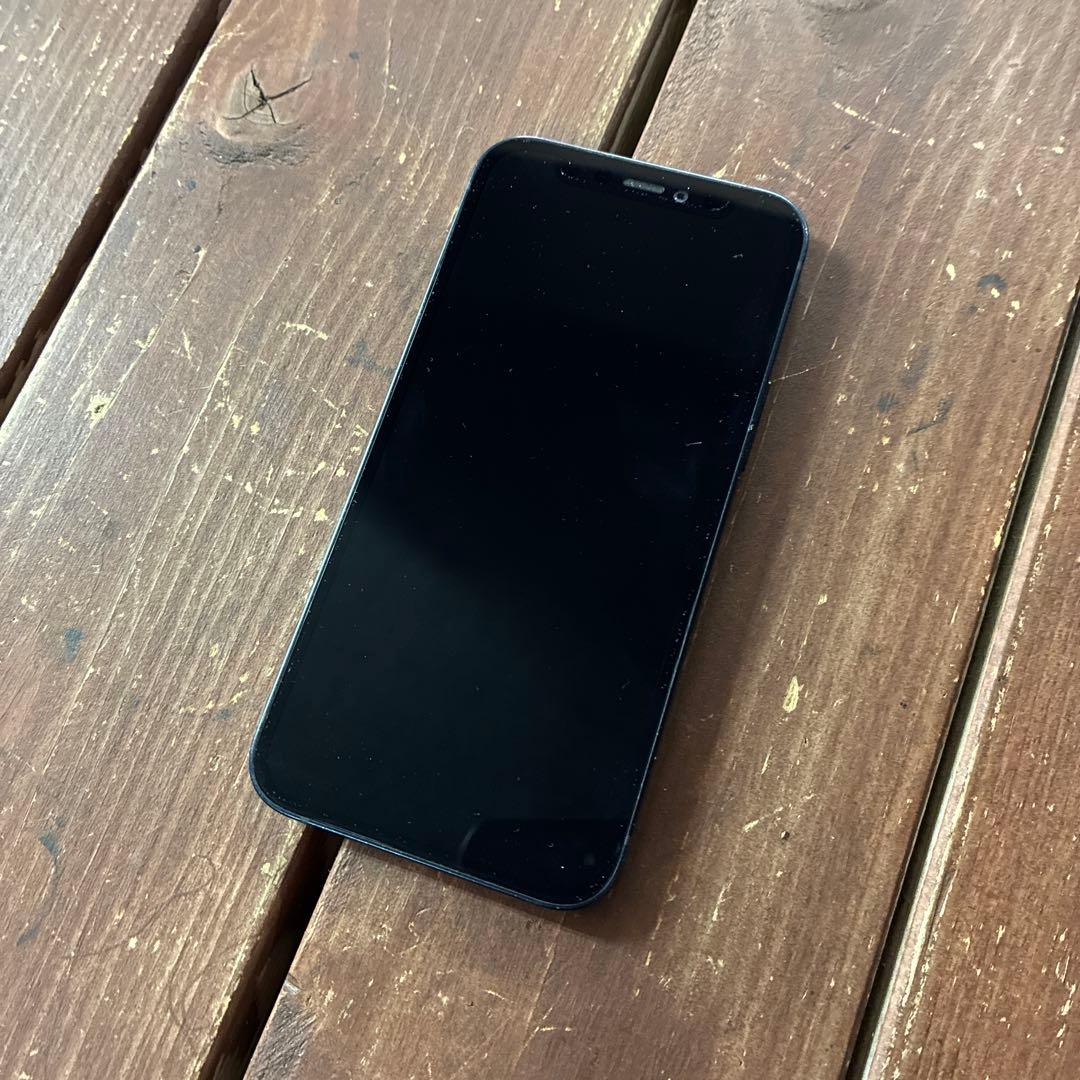 Apple iPhone 12 64GBブラック 本体