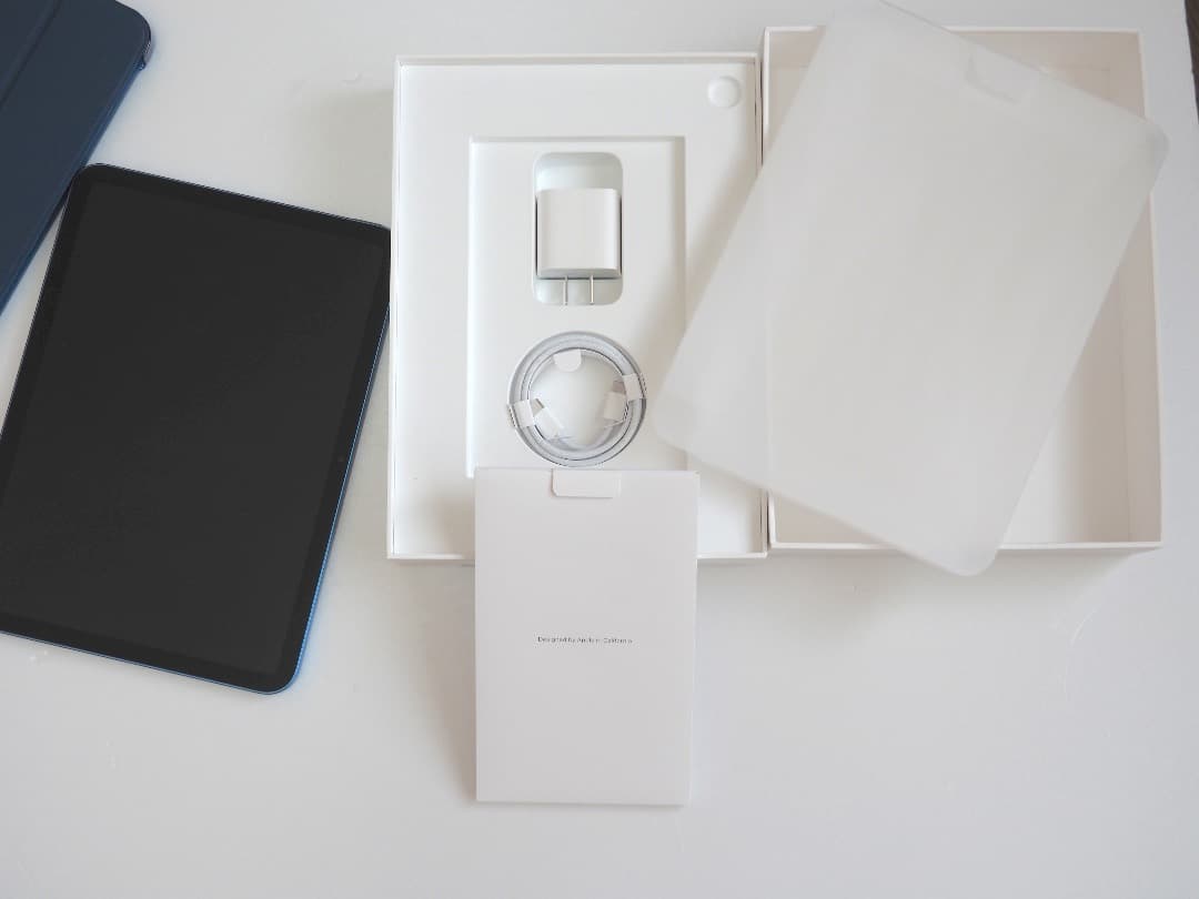 こ*ち様 iPad (A16) 第11世代 11インチ 128GB 2025年モ