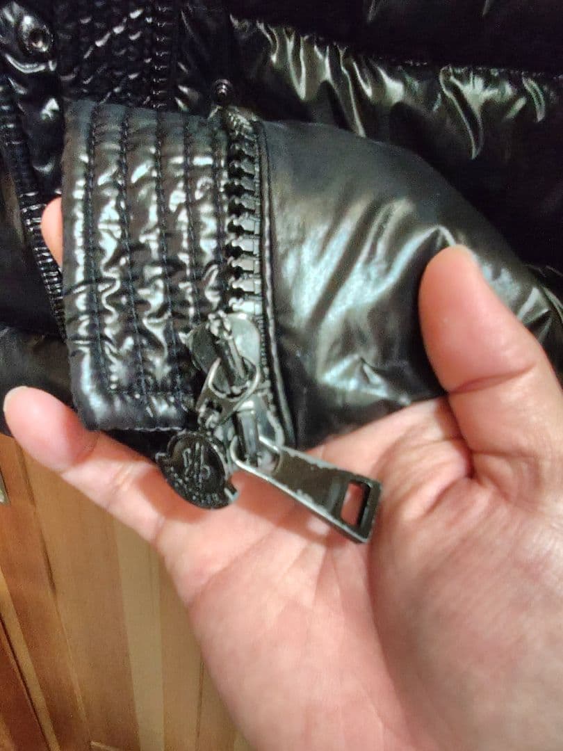 れいこさま　43万美品備品付　モンクレール　aphroti