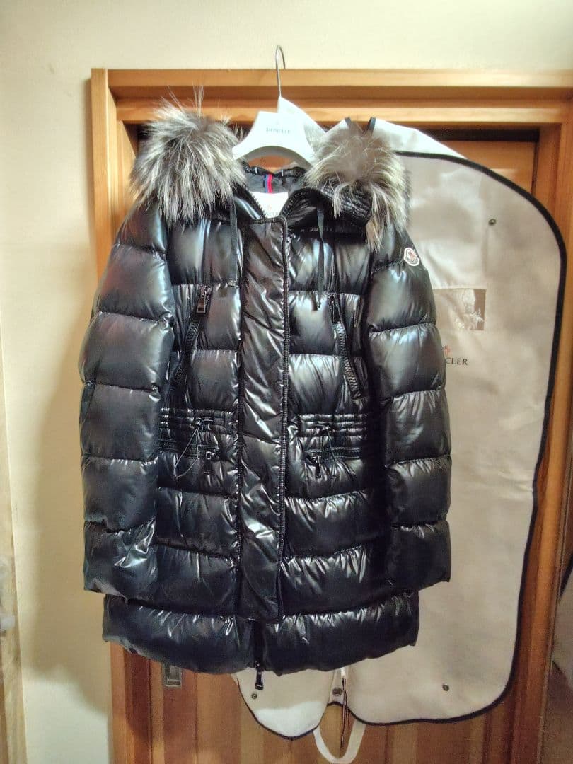 れいこさま　43万美品備品付　モンクレール　aphroti