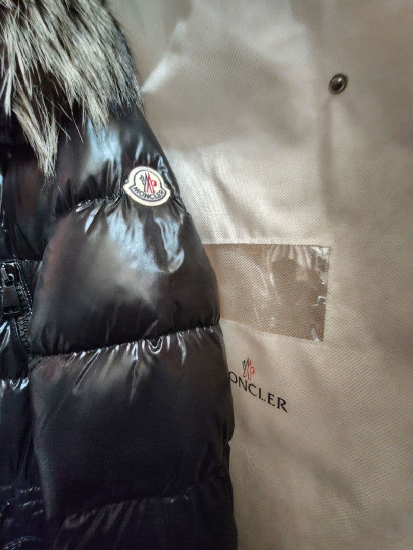 れいこさま　43万美品備品付　モンクレール　aphroti