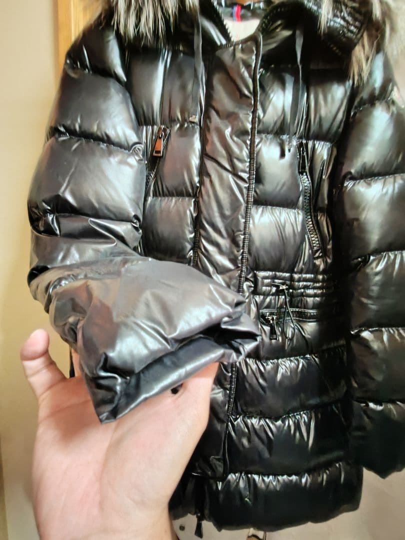 れいこさま　43万美品備品付　モンクレール　aphroti