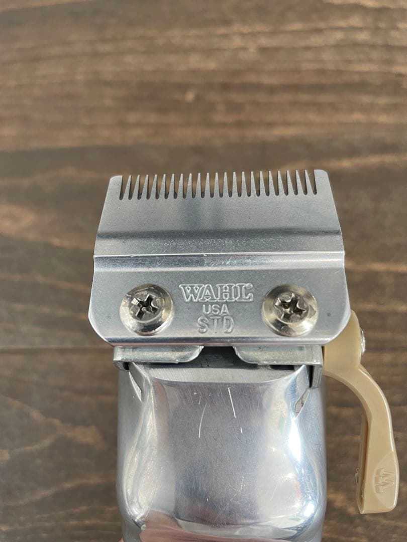 WAHL SENIOR バリカン 替刃２個付き