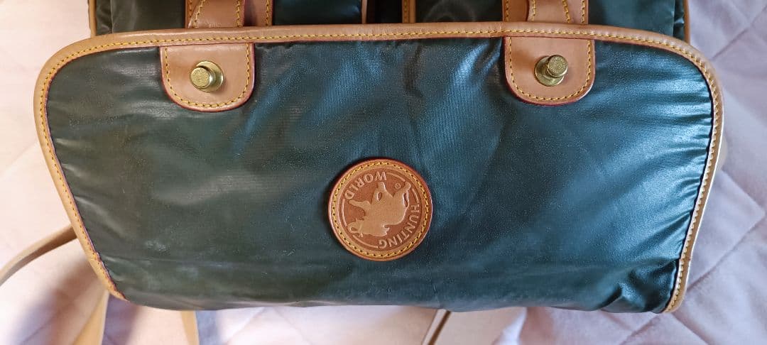 HUNTING WORLD オリーブグリーン ショルダーバッグ