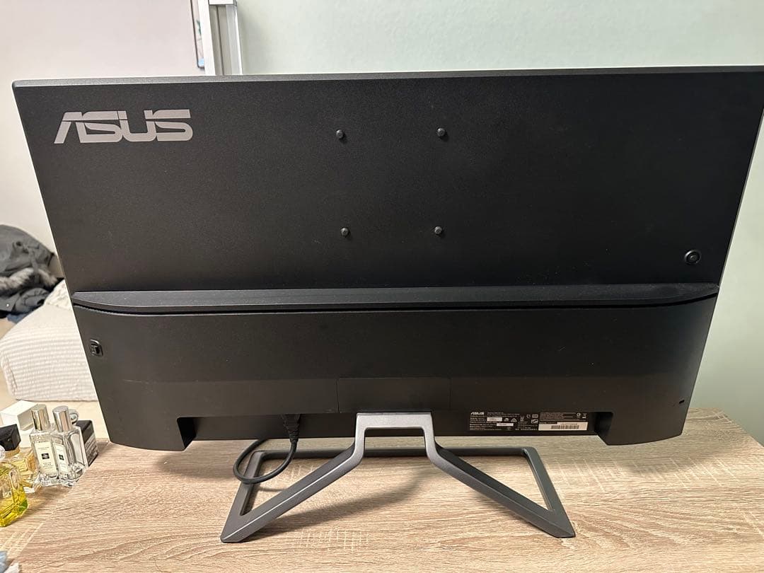 ASUS VA32UQモニター 4K対応