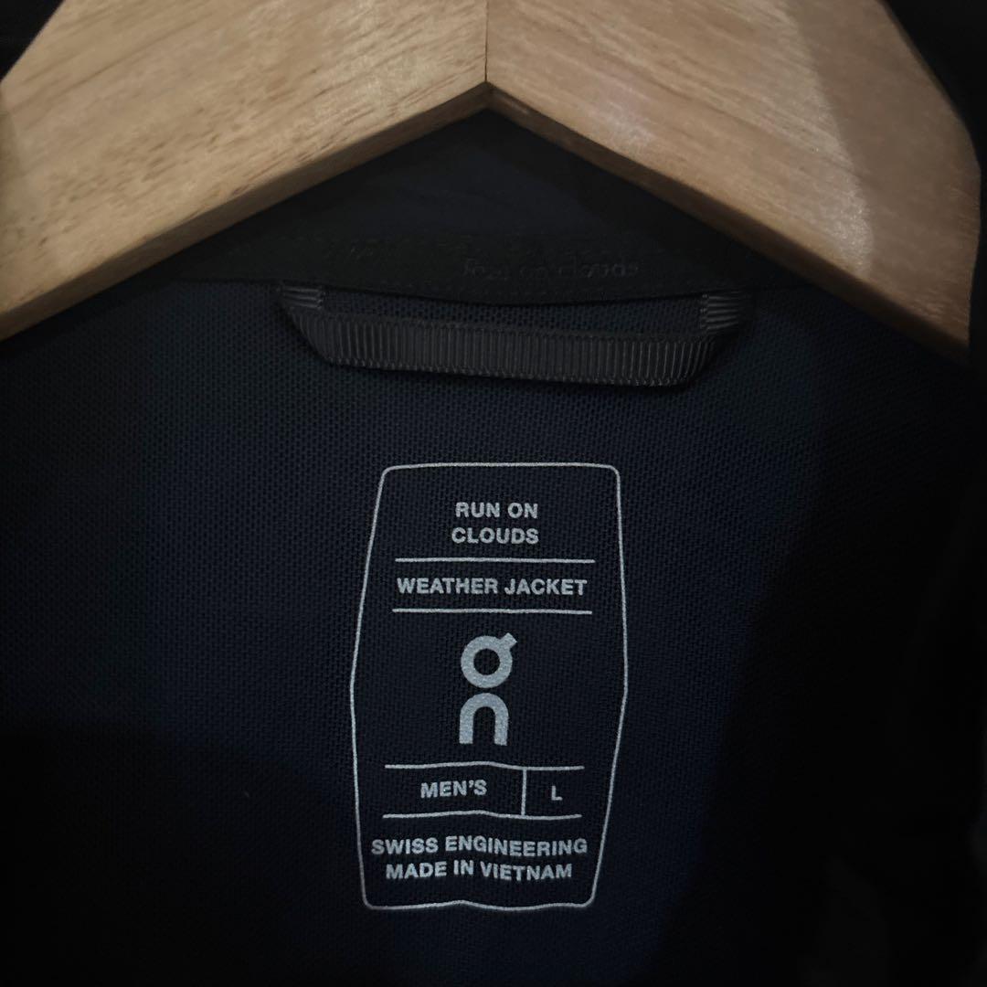 On オン　WEATHER JACKET メンズLランニングウェア