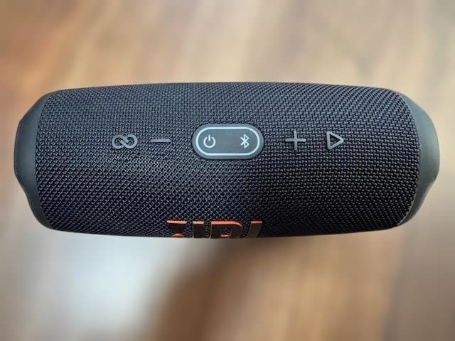 JBL Charge 5 ワイヤレススピーカー