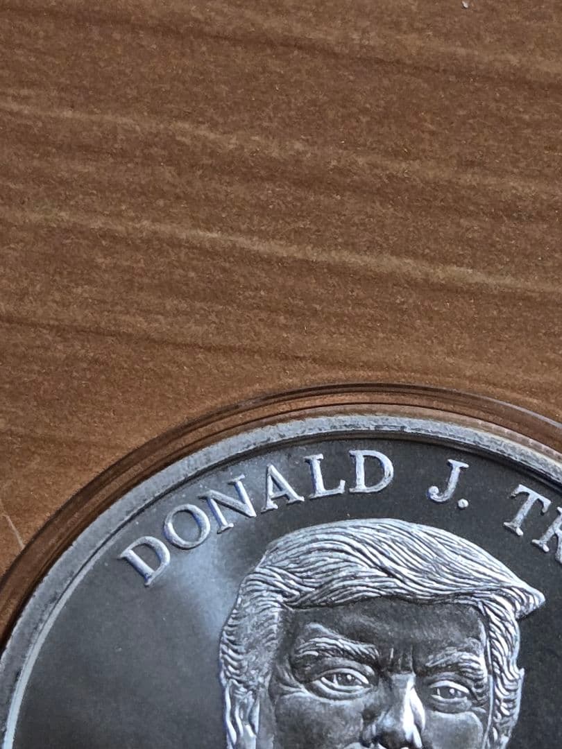 アメリカ「ドナルド・J・トランプ大統領」純銀１オンス　メダル