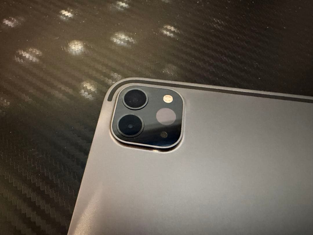 iPad Pro 第5世代　12.9インチ　Cellularモデル