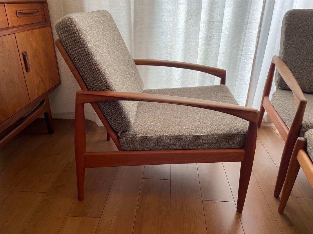 【宮崎椅子】ペーパーナイフソファ2脚＋オットマン1脚