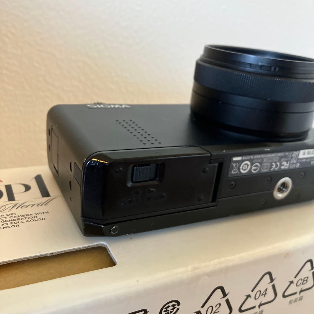 Foveonセンサー最高画質 即戦力付属品完備SIGMA DP1 Merrill