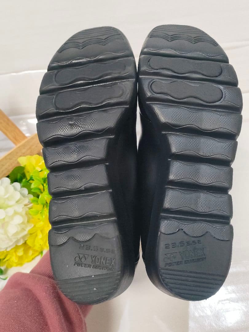 未使用級 YONEX パワークッション パンプス ウォーキングシューズ 23.5