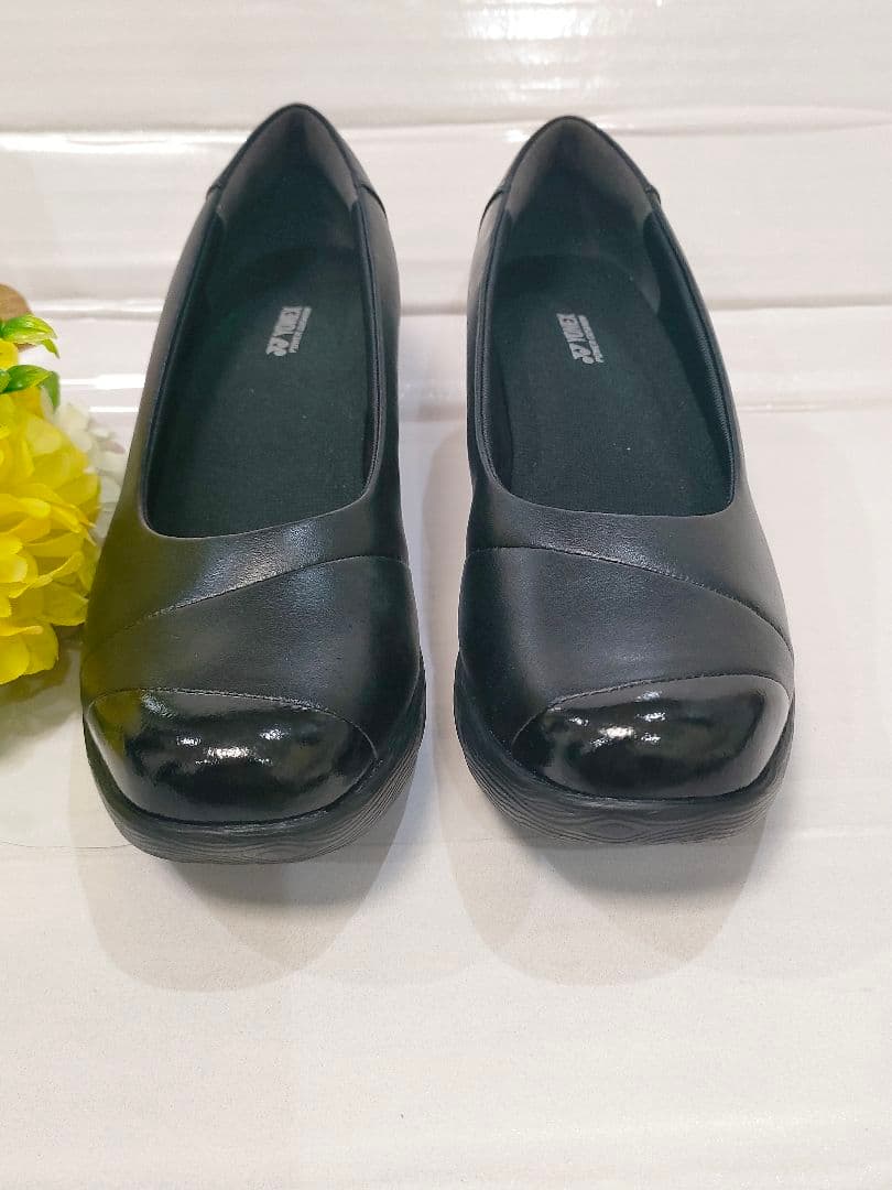 未使用級 YONEX パワークッション パンプス ウォーキングシューズ 23.5