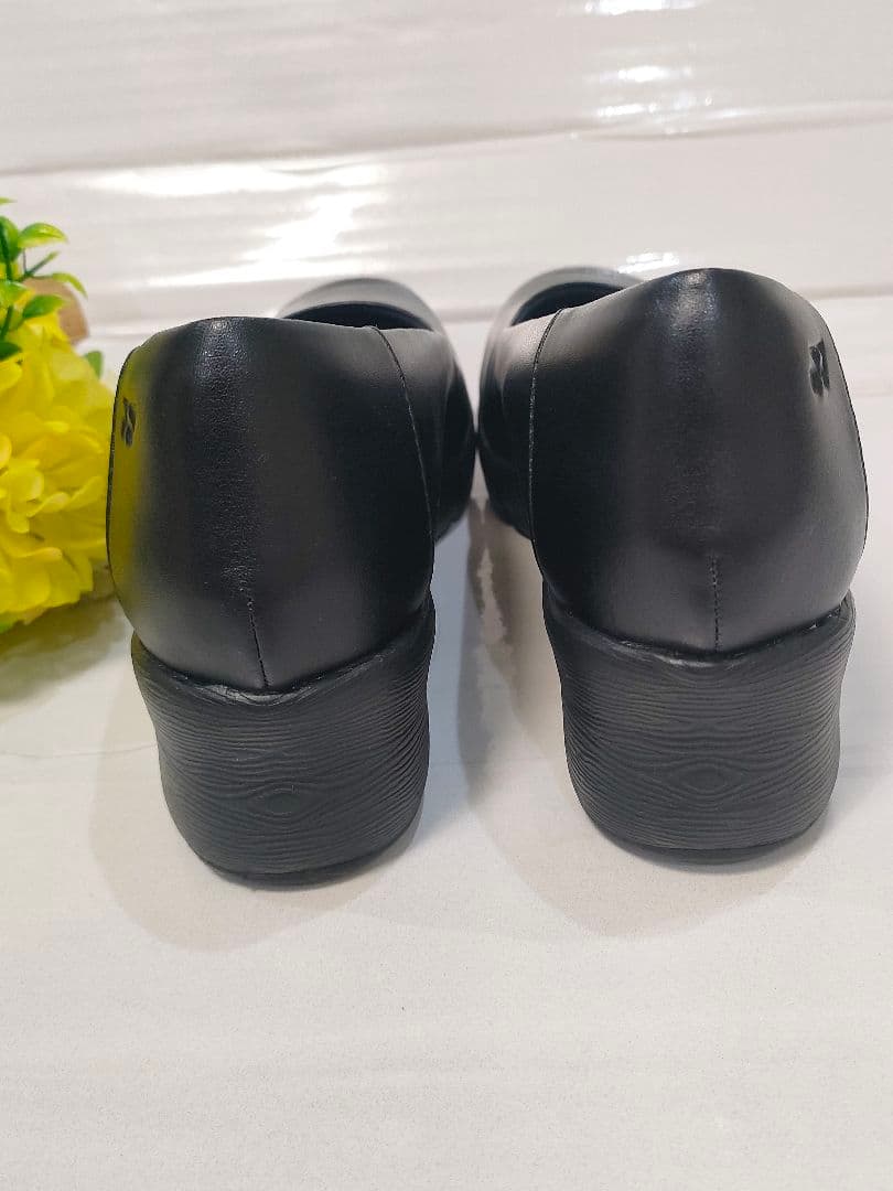 未使用級 YONEX パワークッション パンプス ウォーキングシューズ 23.5