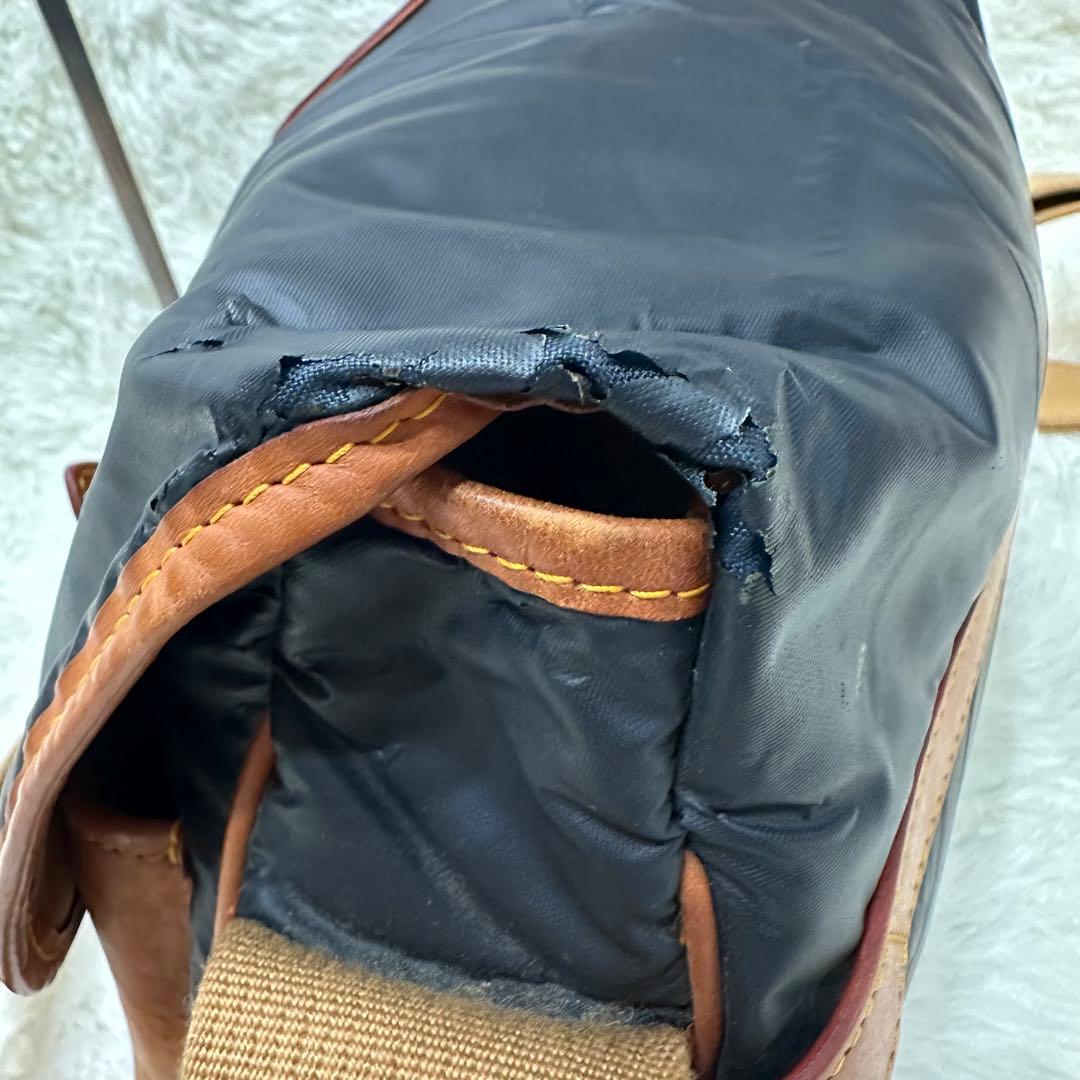 【HUNTING WORLD】バチュークロス ブラック ショルダーバッグ