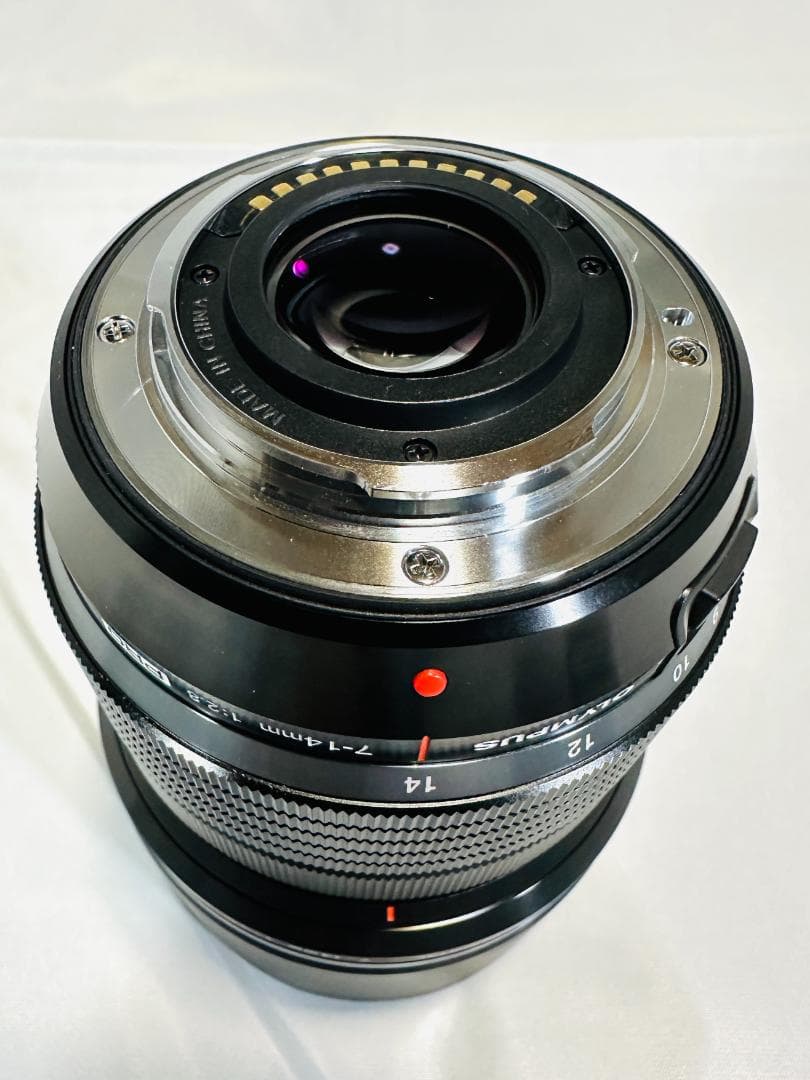 美品 OLYMPUS M.ZUIKO ED7-14mm F2.8 PRO広角