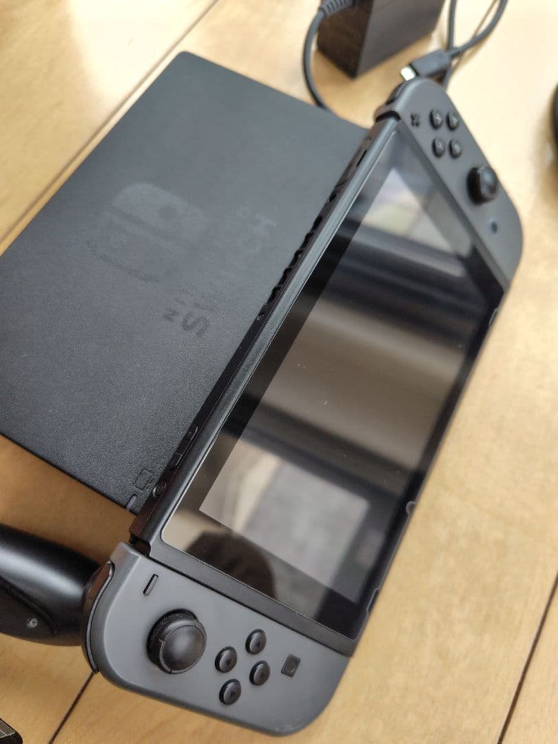nintendo switch 本体　グレー