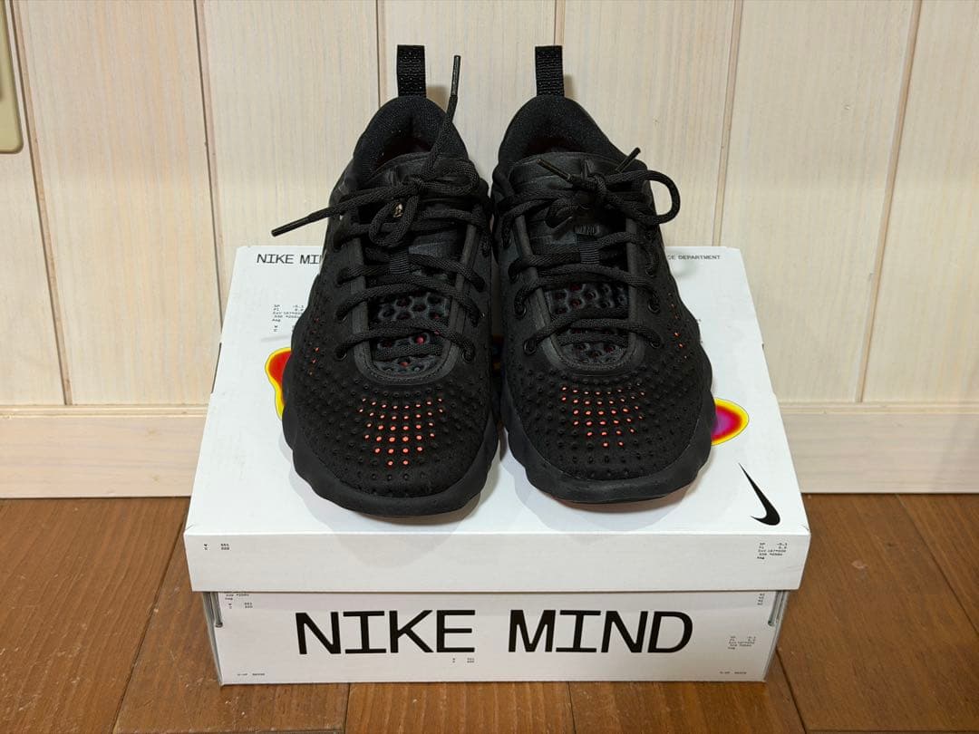 新美品 NIKE MIND 002 24.5cm ブラック ナイキ マインド