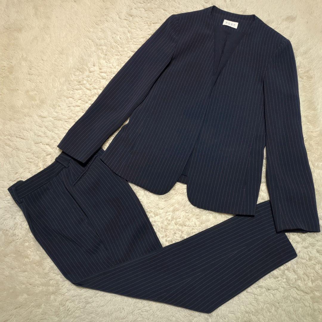 美品！PLST　ノーカラーパンツスーツセットアップ　M　2024年モデル　紺