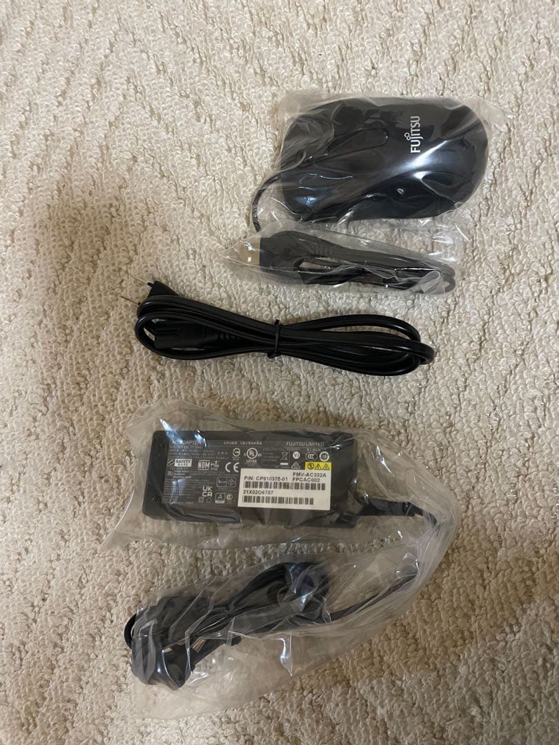 Fujitsu LIFEBOOK A5510/FX 本体　2台