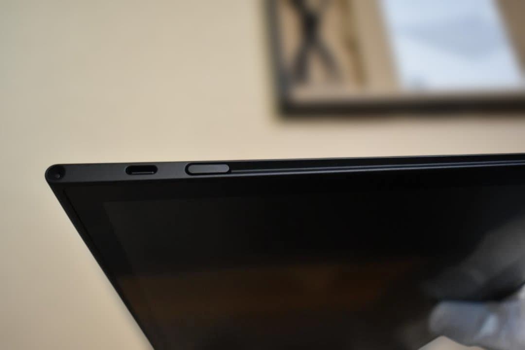 未使用　Wacom Movink 13