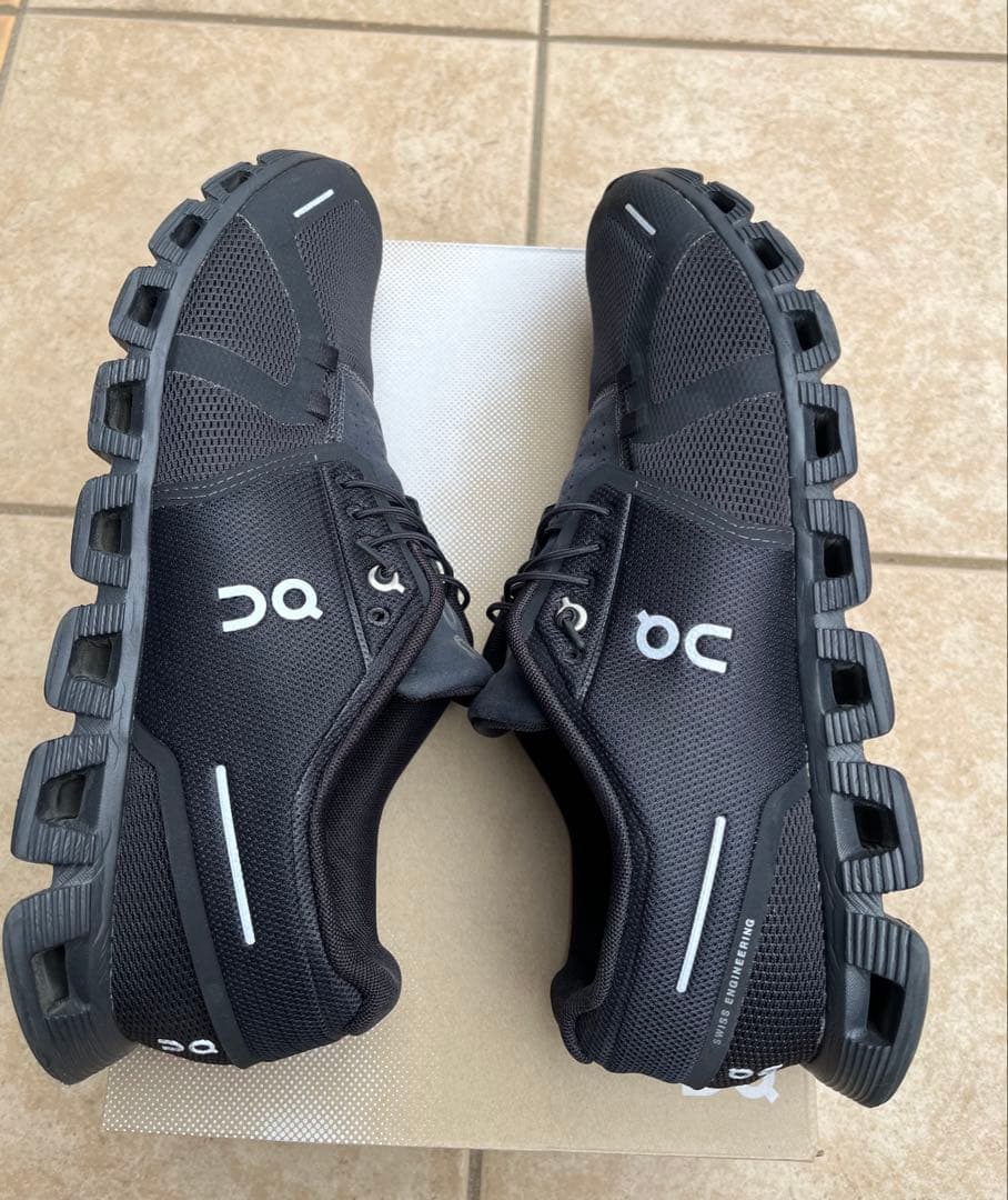 オン　On Cloud5 28cm All Black 中敷き新品未使用