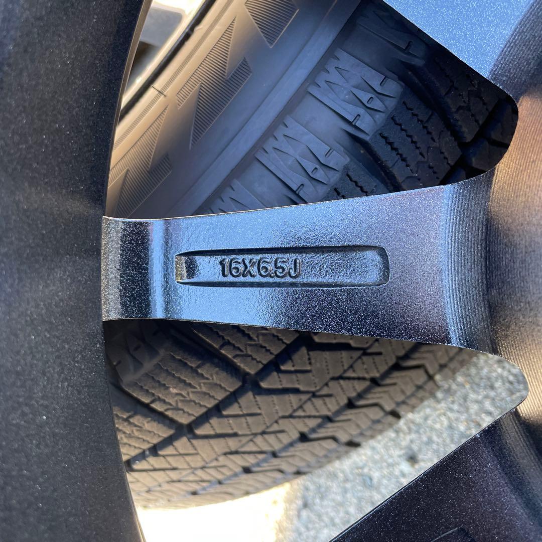 ※注意事項あり　スタッドレスタイヤ215/60R16 ブリヂストン2024年製