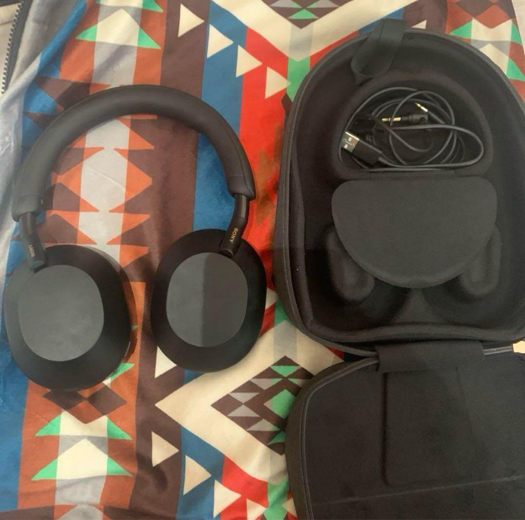 美品　SONY WH-1000XM5 ワイヤレスヘッドホン