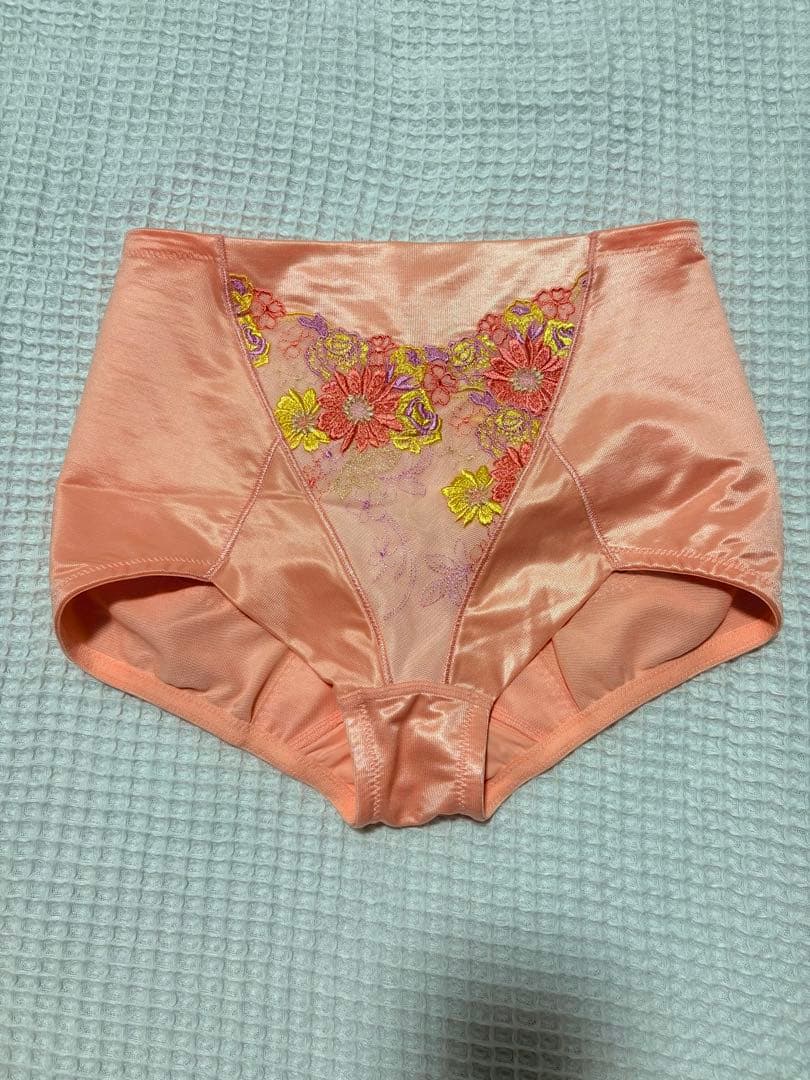 マルコ　モンマリエ　ショートガードル　EL-76