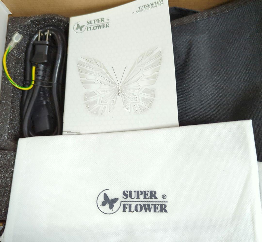 SUPER FLOWER 1000W Titanium ATX電源ユニット