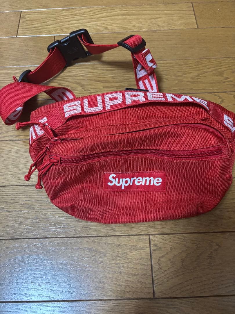 supreme ボディバッグ　赤　美品