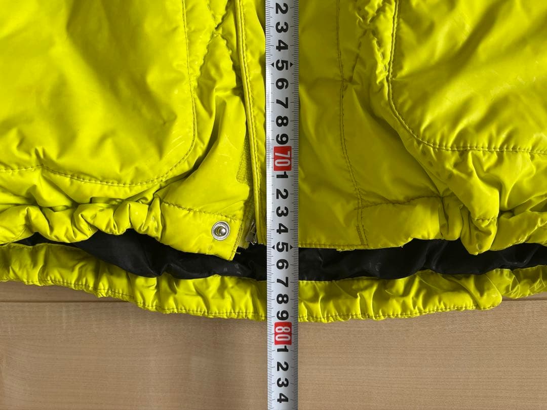 【VOLCOM 】スノーボードウェア　ネオンイエロー