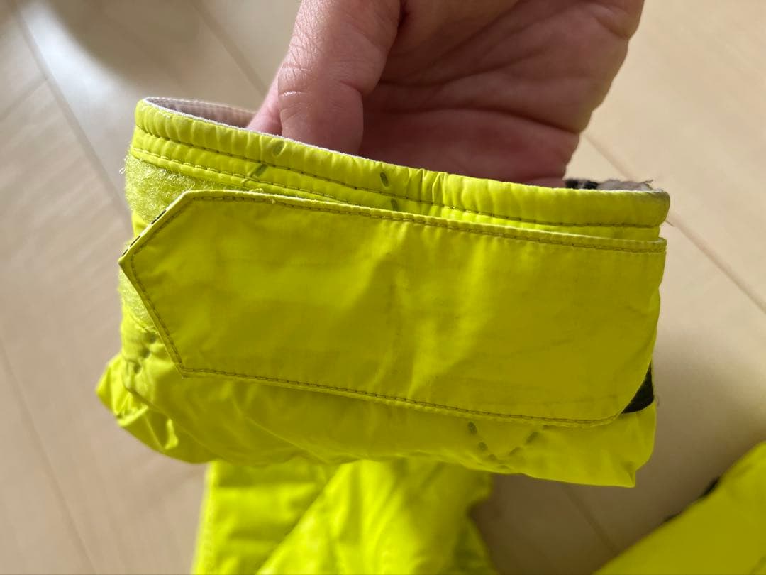 【VOLCOM 】スノーボードウェア　ネオンイエロー