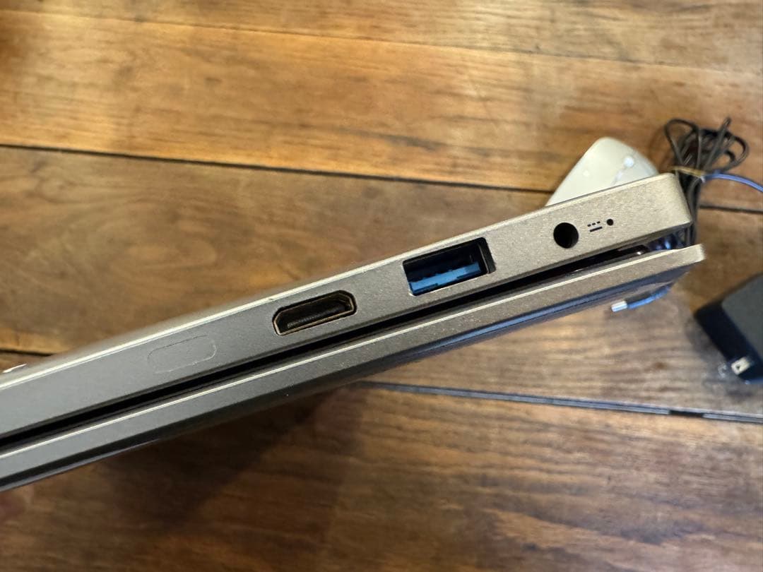 【美品】ESBOOKノートパソコン　Windows 11 Pro