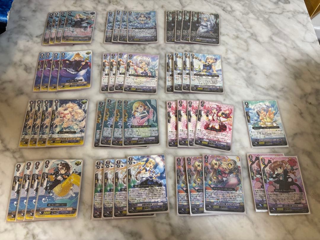 ヴァンガード 引退品 700枚ほど デッキ12組 2重スリーブ