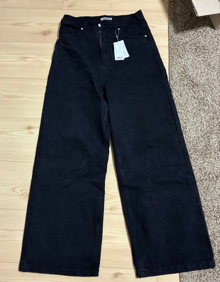 【完売】　THE CLE スタッズ付きブラックデニムパンツ　Mサイズ