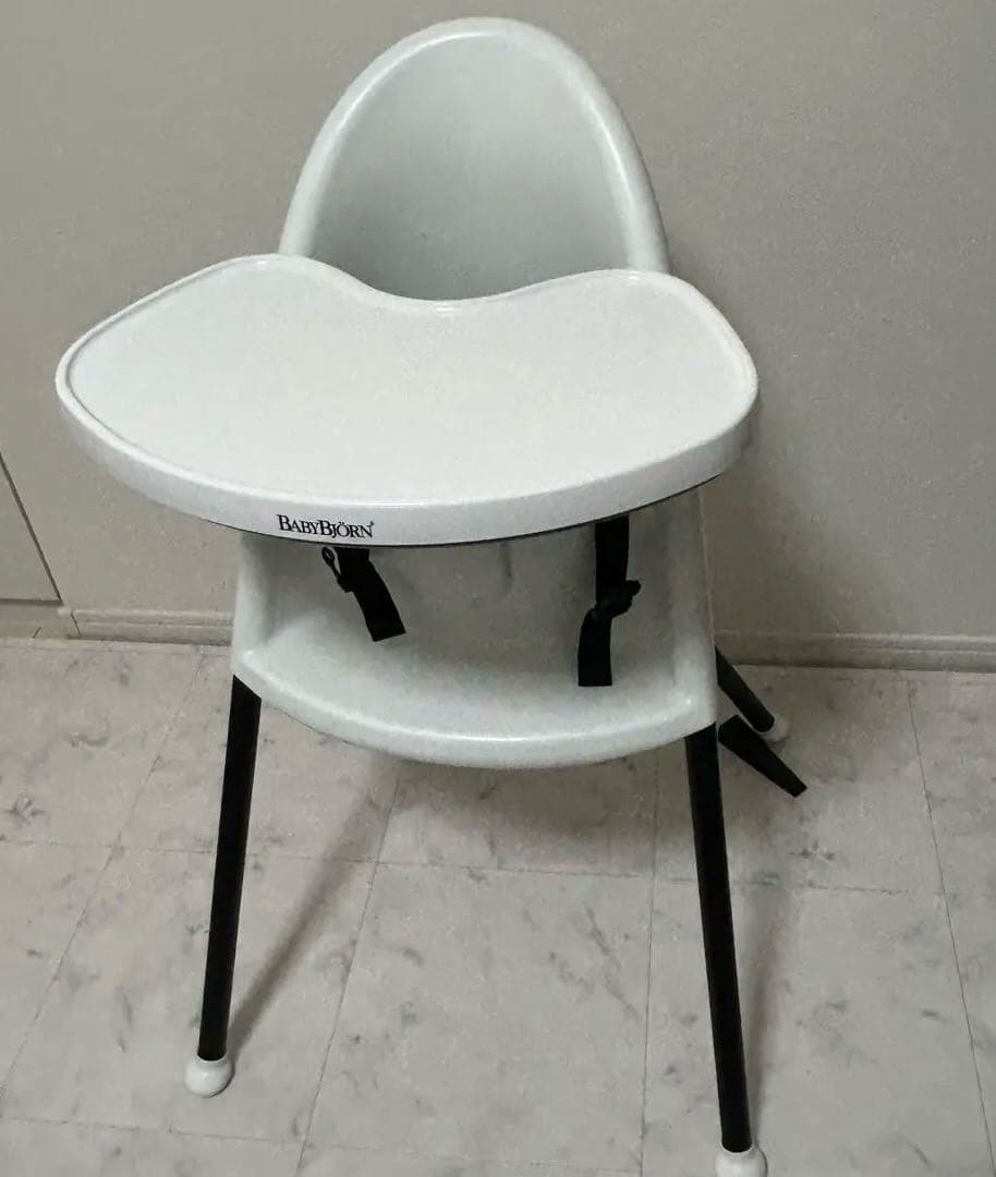 BabyBjornベビービョルン ハイチェア ハーネス付き