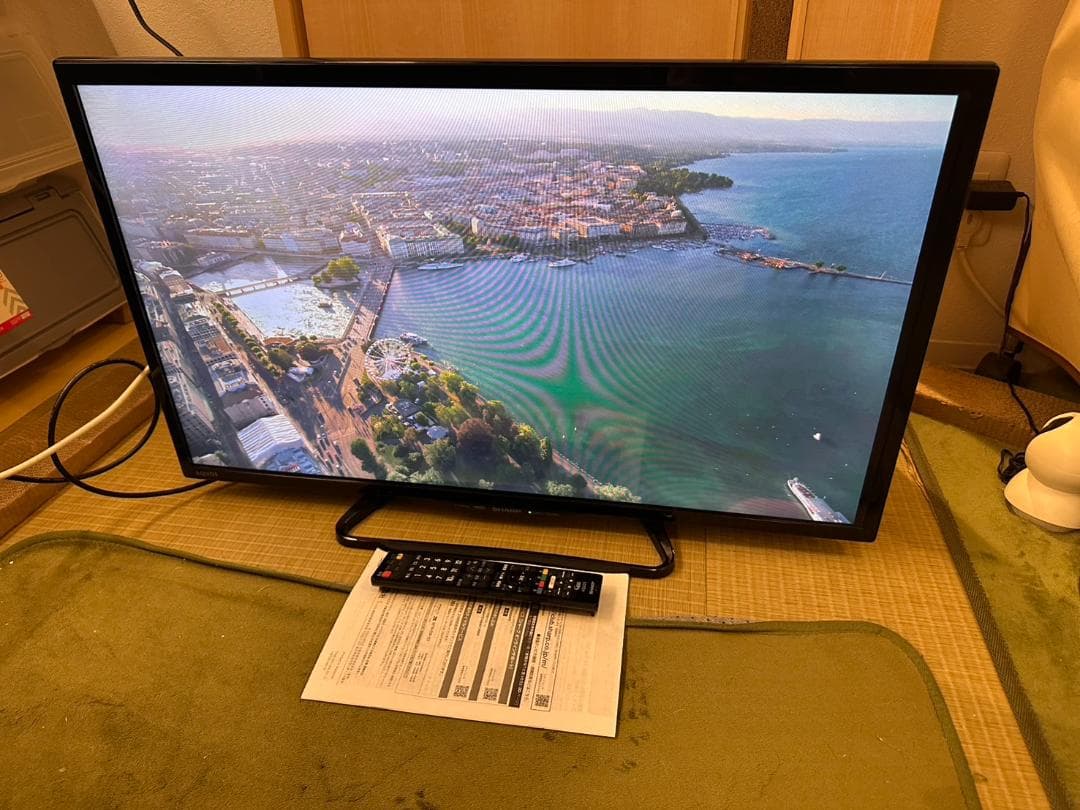 SHARP シャープ　32型　スマートテレビ LC-32W35 17年　極美品！