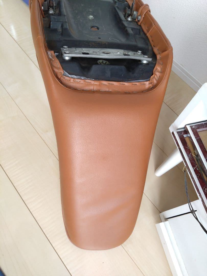 GSX 250E 400E ゴキ 三段シート 美品 張替え後ほぼ未使用 補強あり