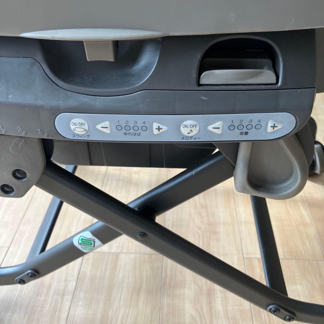 Combi ネムリラ　ハイローチェア　オートスイング