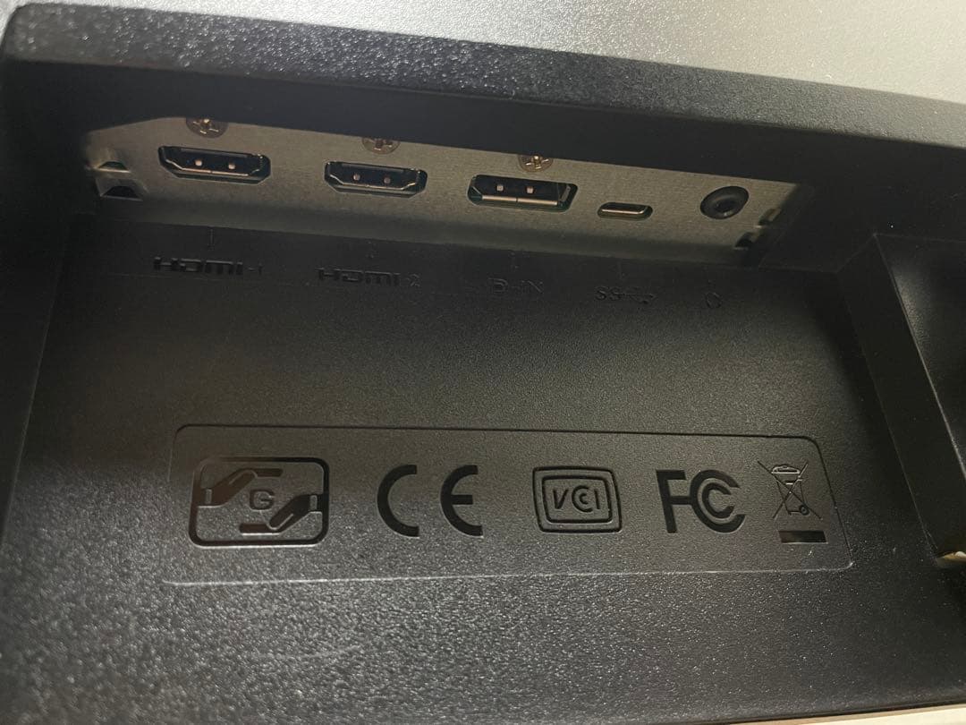 【早い者勝ち】BenQ 4K モニター　31.5インチ