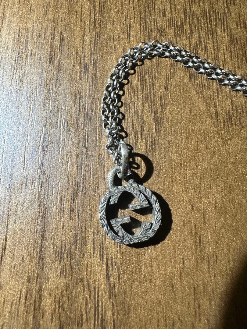 GUCCI Gロゴペンダントネックレス 箱付き